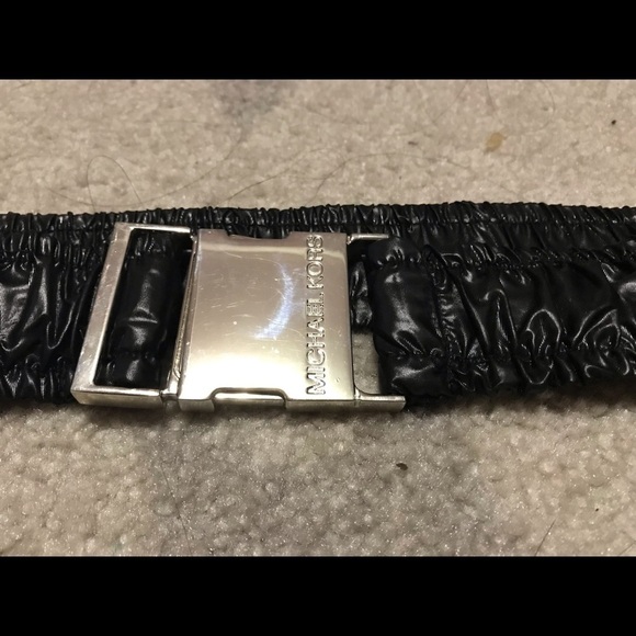 EUC MK BELT - Picture 2 of 3